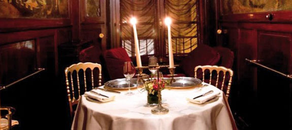 Come organizzare una cena romantica in casa